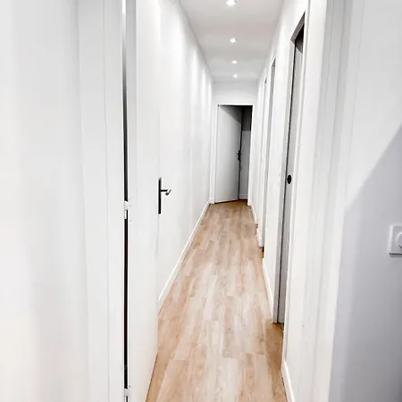 Beautiful 2 Bedroom Haussmann Apartmán Paříž